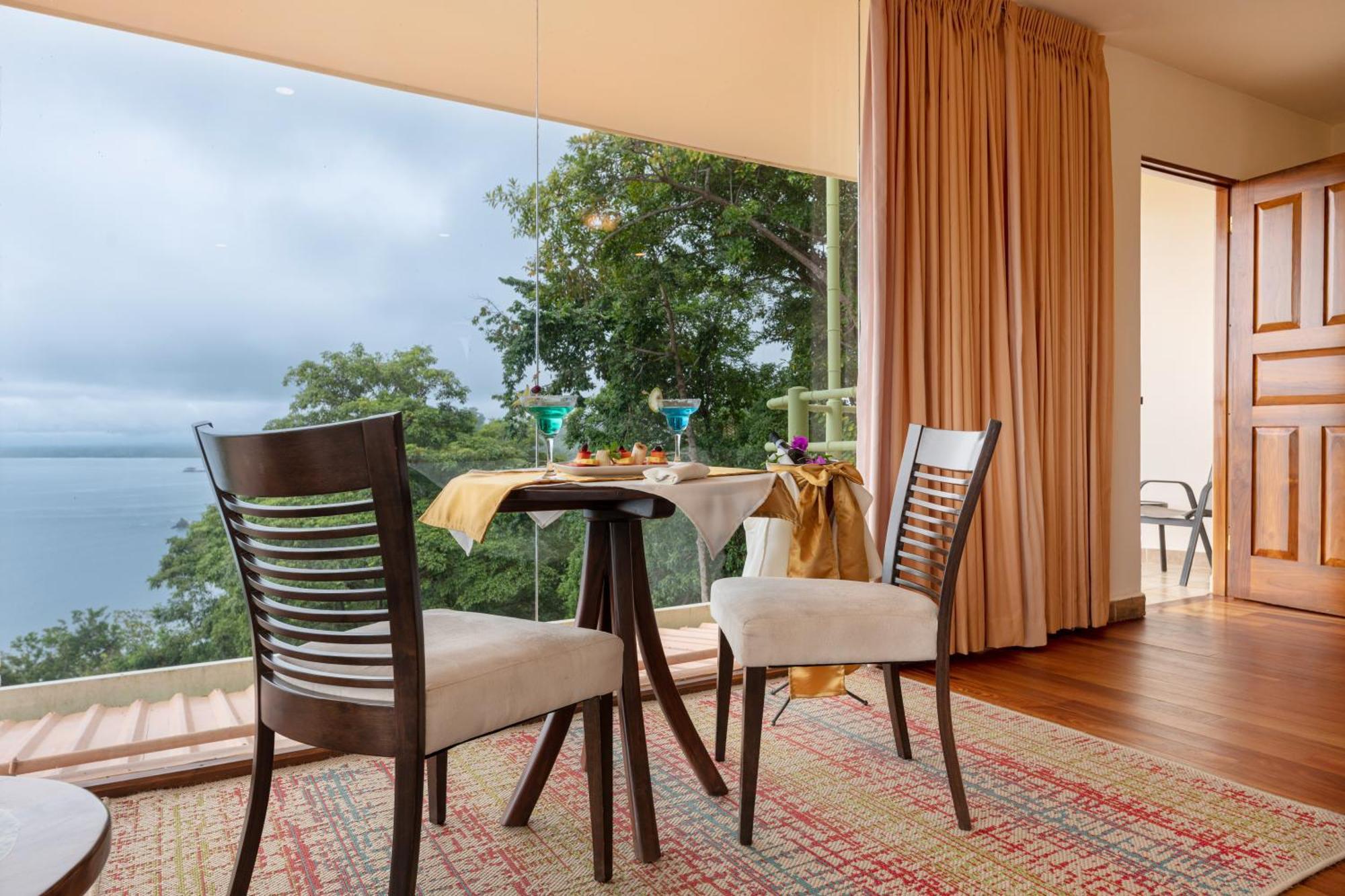 Issimo Suites (Adults Only) Manuel Antonio Bagian luar foto