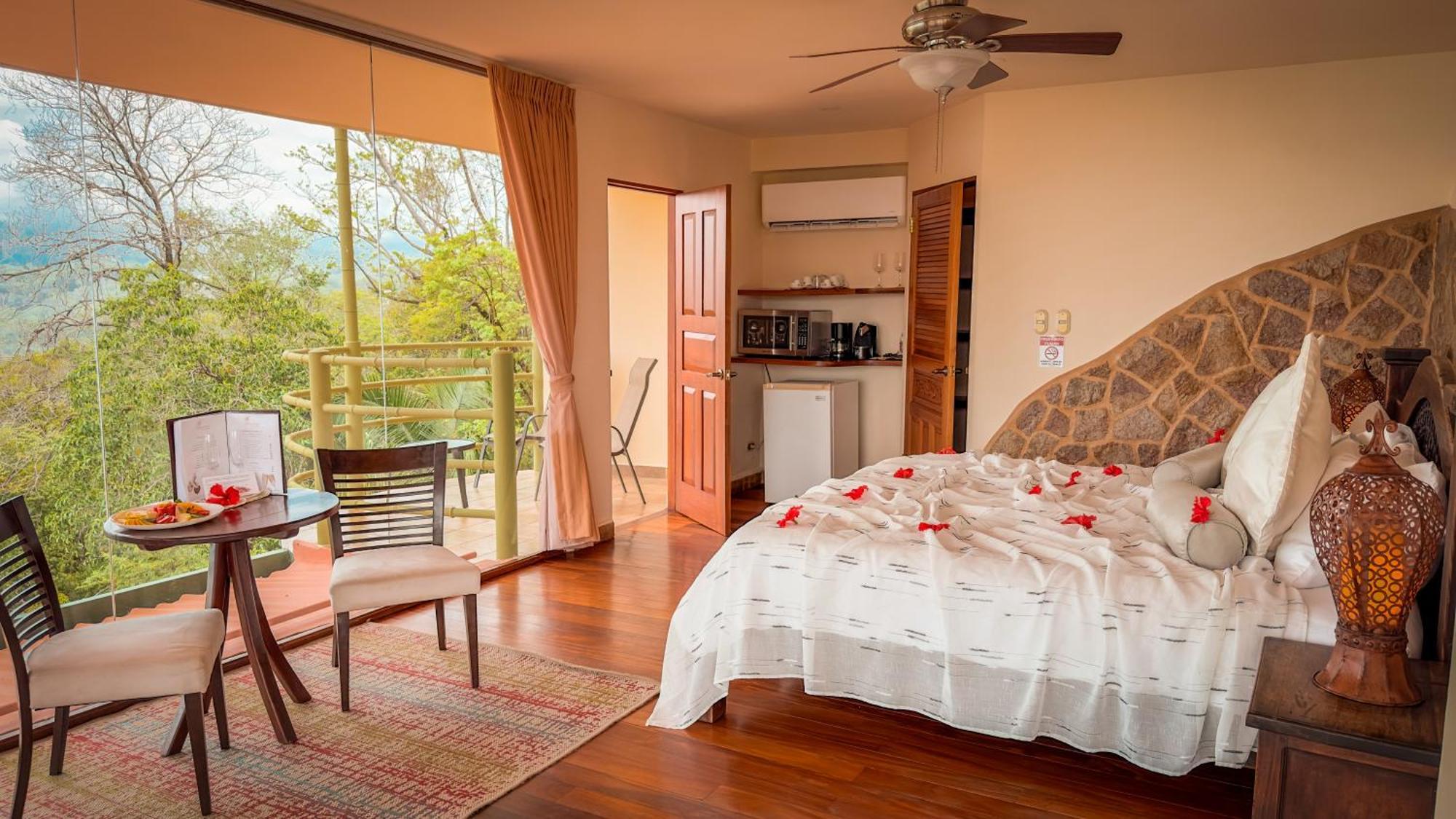 Issimo Suites (Adults Only) Manuel Antonio Bagian luar foto