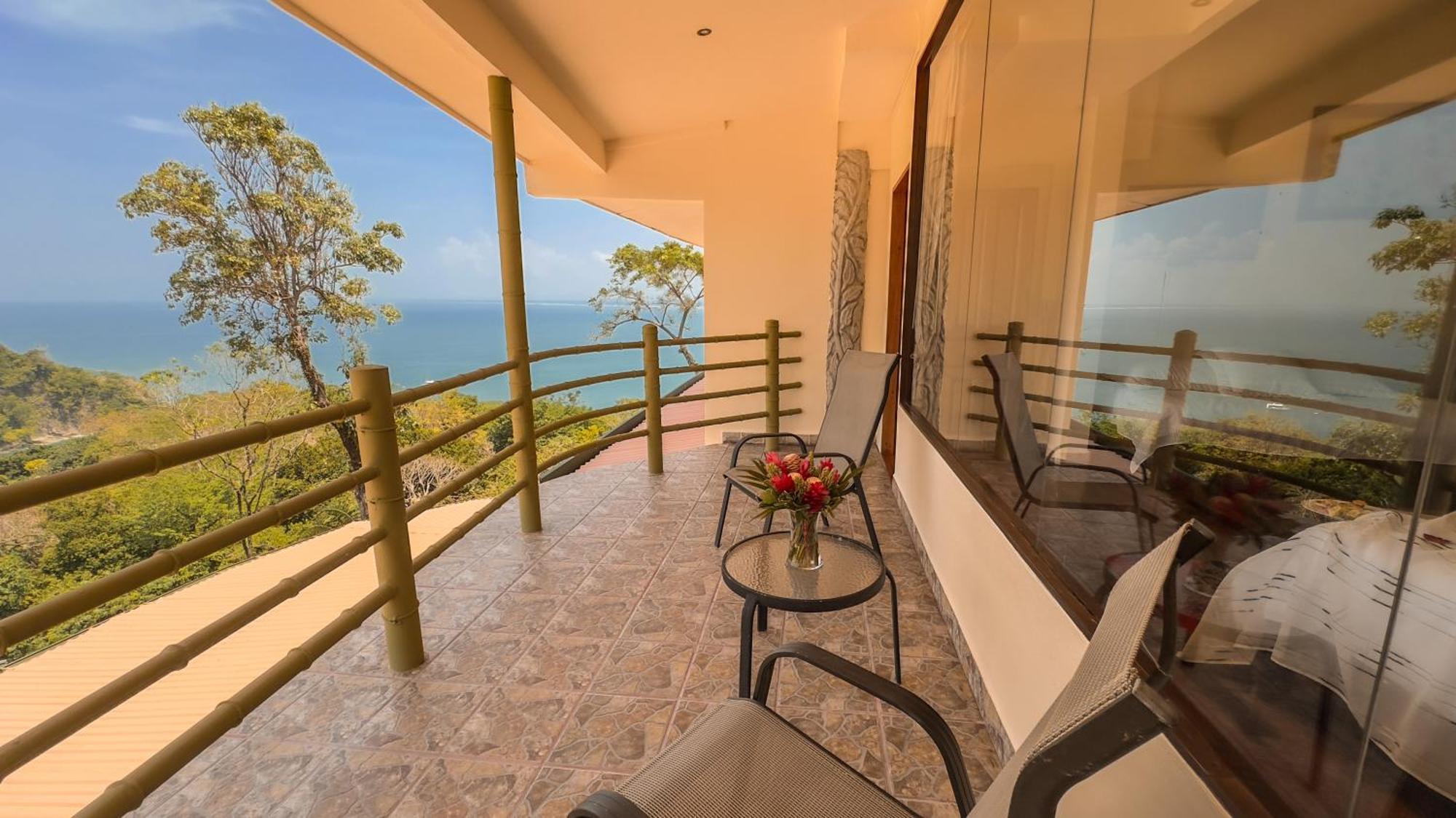 Issimo Suites (Adults Only) Manuel Antonio Bagian luar foto